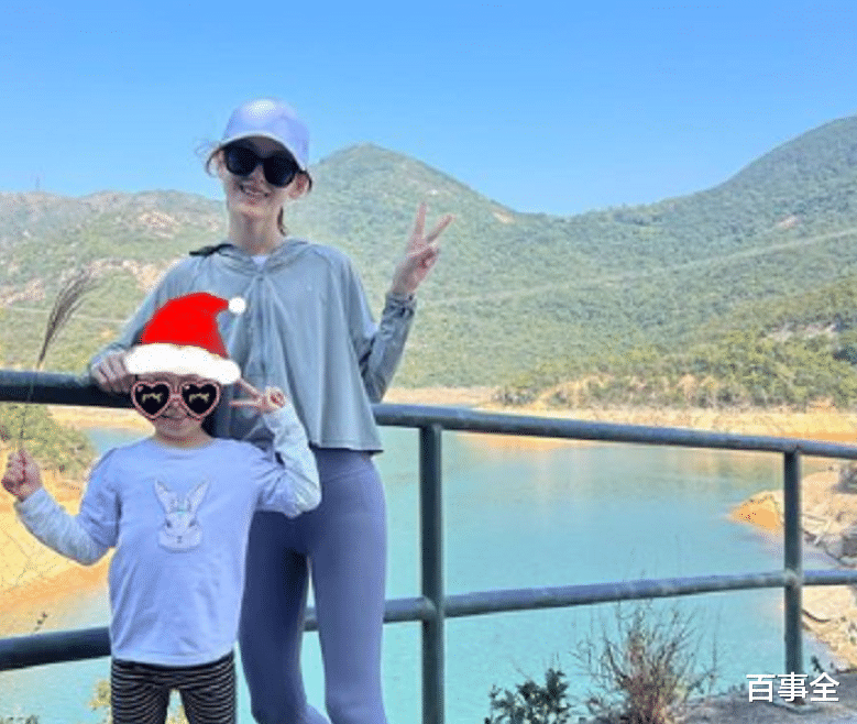 章泽天|章泽天在美国保二胎!刘强东在旁贴心守护,网友:看肚型是个儿子