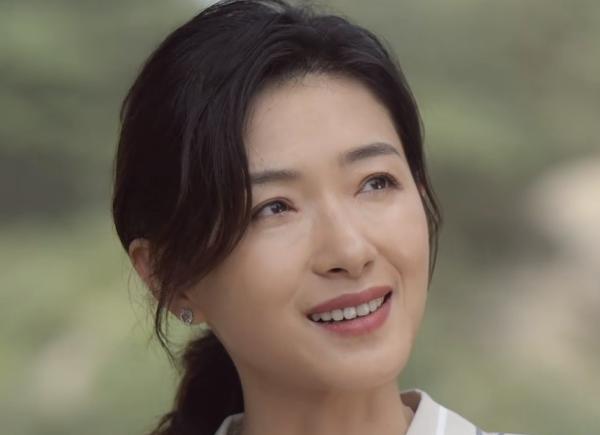 万茜|《大博弈》七大女神，万茜又美又飒，而这六个女配角同样让人心动