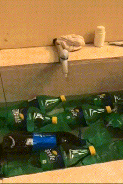 女朋友去西藏出差，走的时候还挺正常，呆了几天后我陷入了沉思