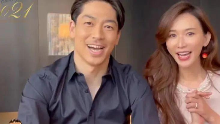 |生完孩子大变样的10位女星，秃头白发，脸垮眼睛凹陷，太可惜了