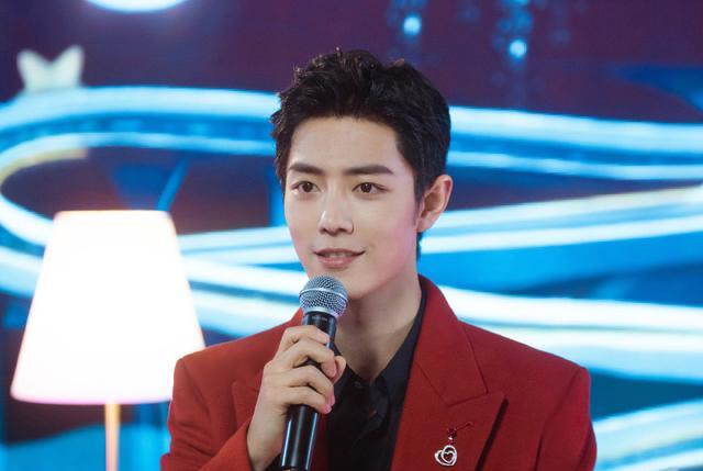 肖战|肖战《欧莱雅》限时惊喜公布,连续五天走到广州,“大屏”更尽兴