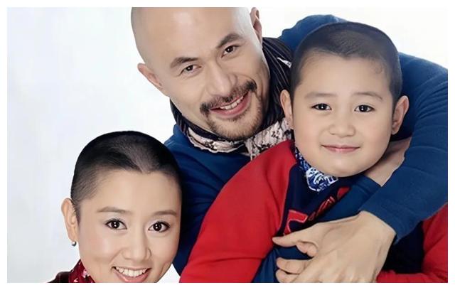 徐锦江|演员徐锦江:我为艺术献身23次,军人妻子和儿女的理解让我泪目