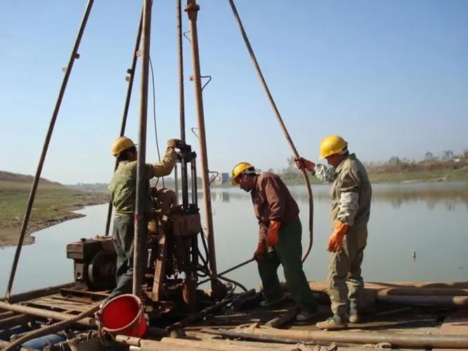 摆摊|不想干工程了，越干越穷！这里有5个改行建议