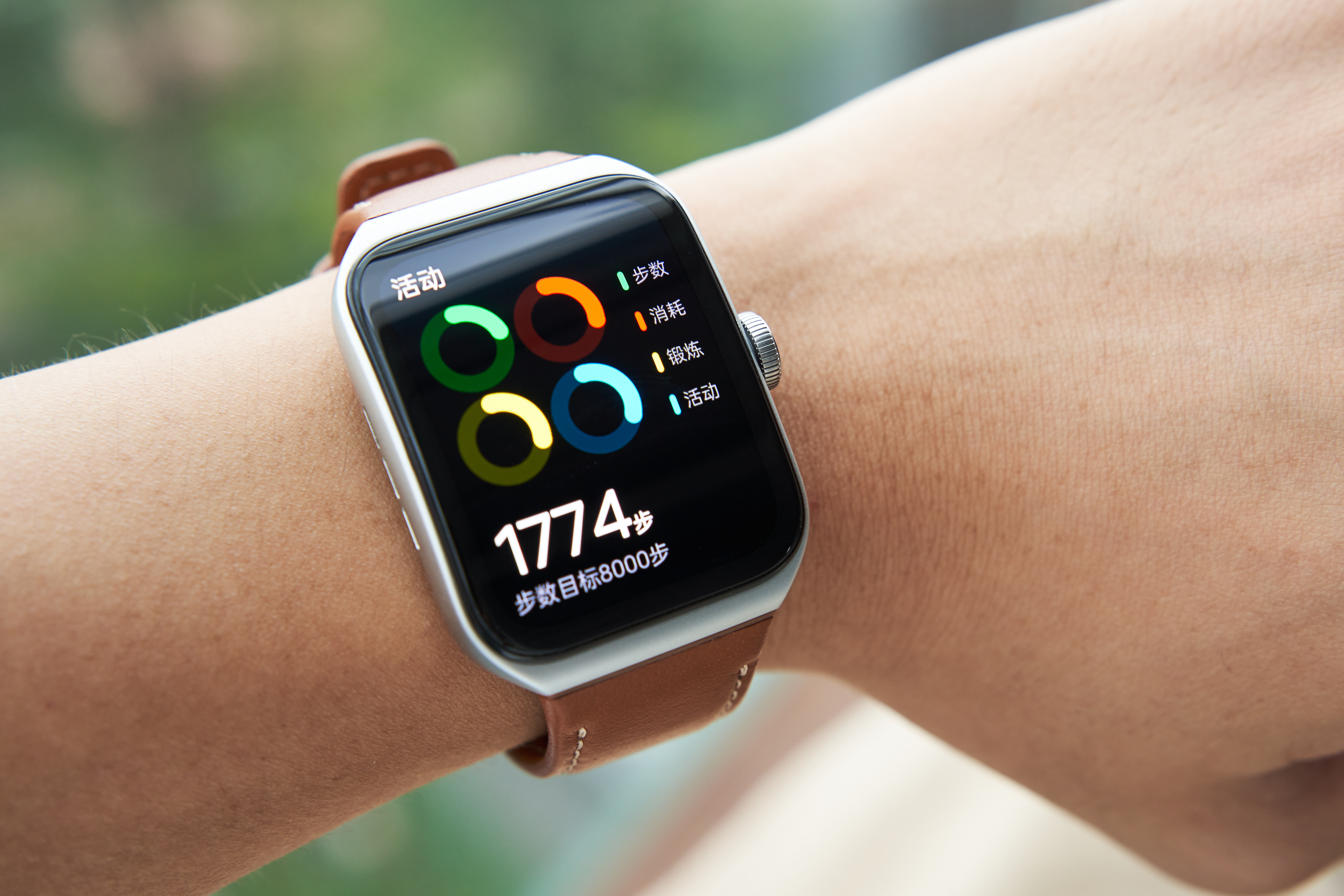 Apple Watch|今年发布的Apple Watch S8虽然有惊喜，但同样存在一定的缺点