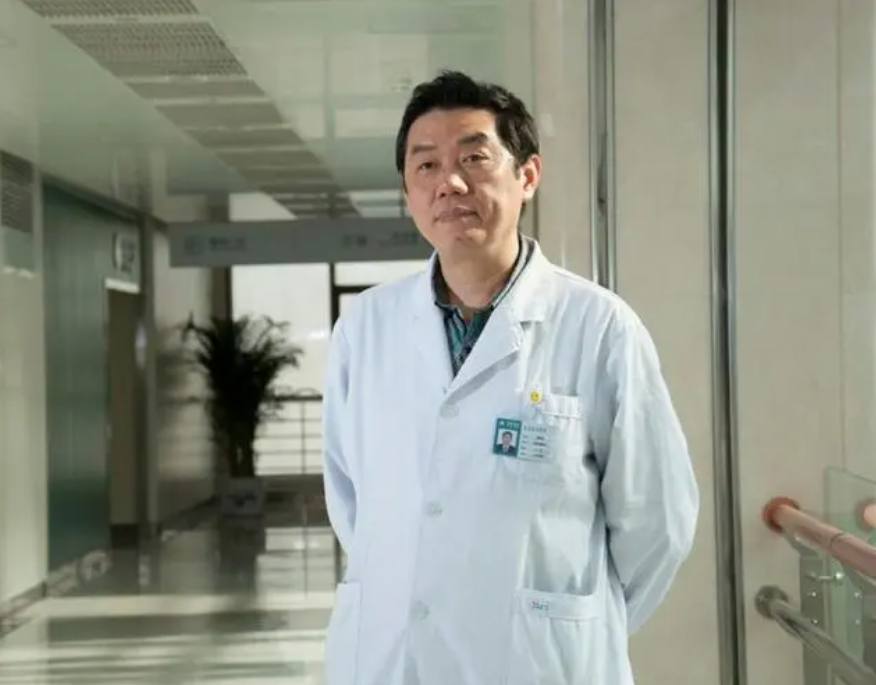 不会看病也能当医生?西安交大多名医生学术造假,网友:都是抄的