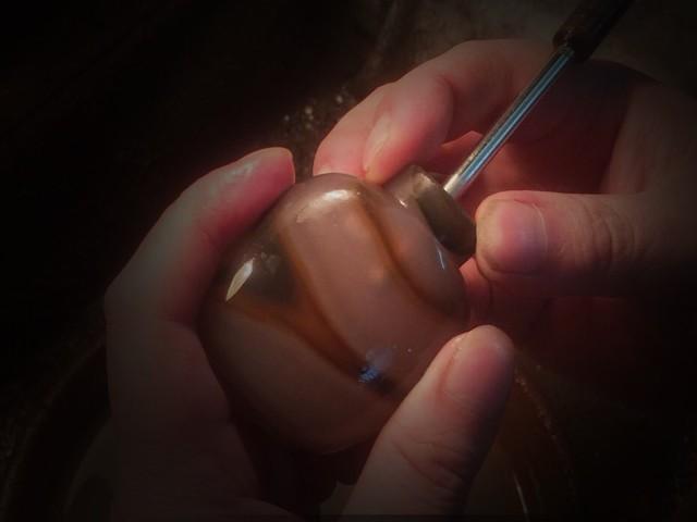 鼻烟壶|小小一个「鼻烟壶」集工艺之大成，却已成为翡翠界的绝唱