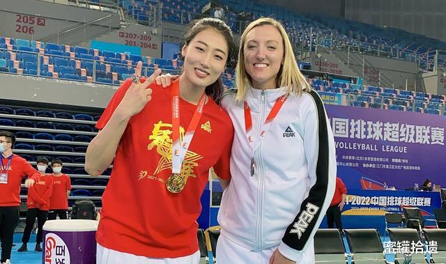 女排|中國(guó)女排意外之喜！隊(duì)內(nèi)核心主力正式攤牌，留洋計(jì)劃即將開啟