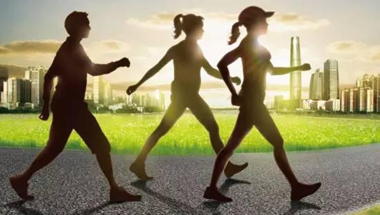 跑步|四五十岁的人，选择跑步锻炼身体，跑多快、跑多长距离就合适？