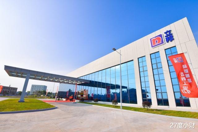 贫民窟走出来的首富,从一贫如洗到油漆大王,吴清亮是怎样做到的