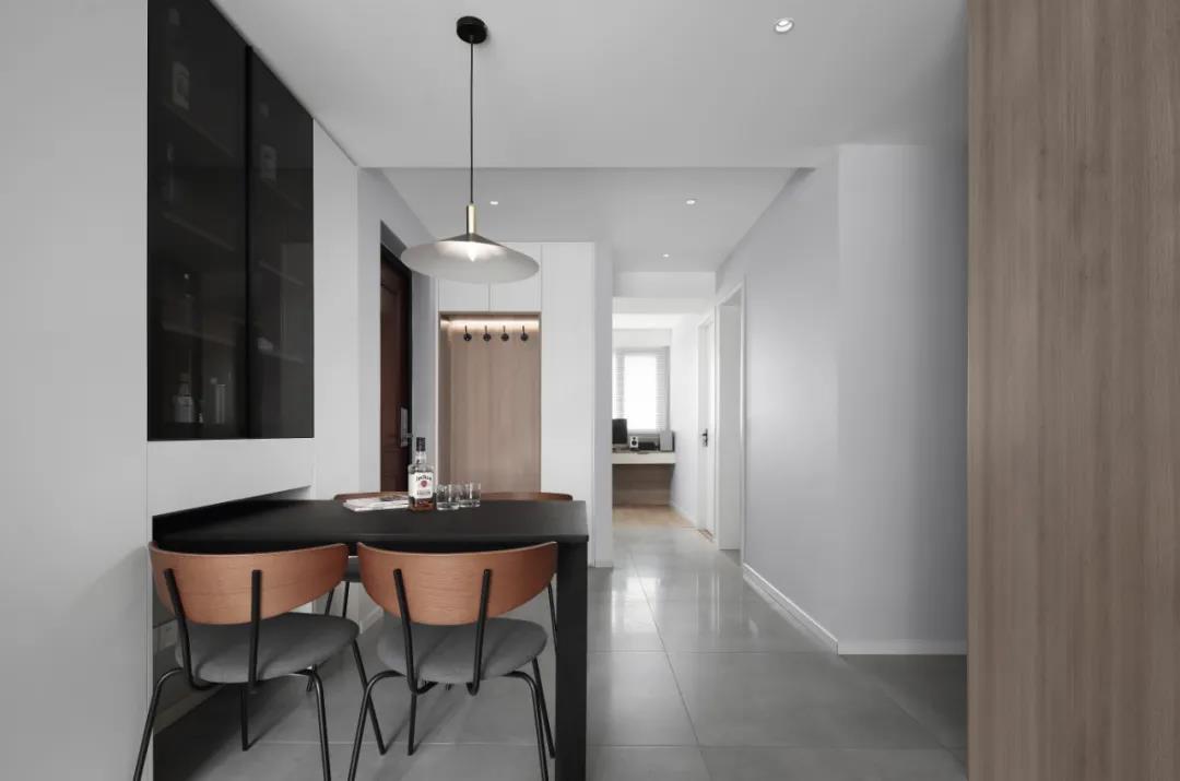 118㎡盐系三居,整墙收纳+办公区,太高级了!