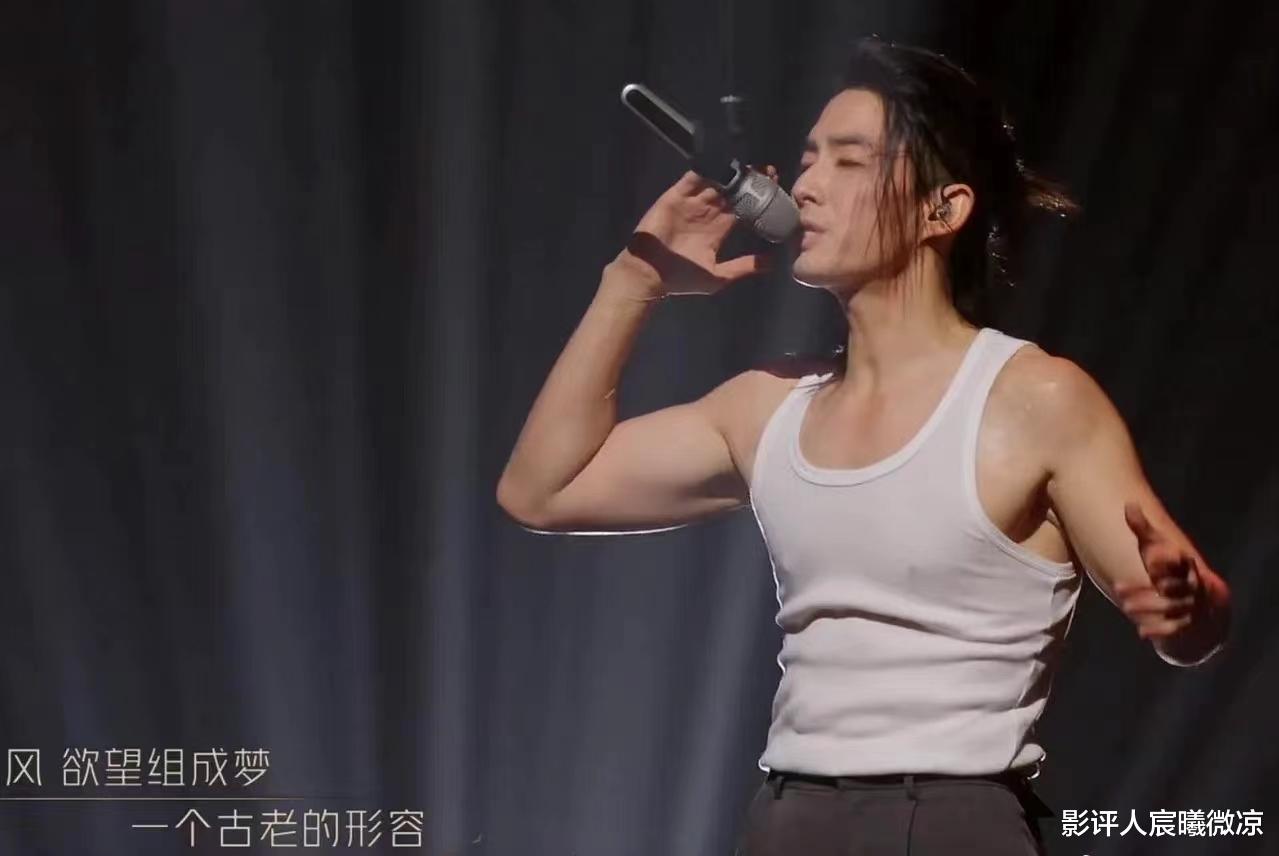 郑钧|《披荆斩棘》郑钧:个人喜爱度飙升第五,观众的差评“一针见血”