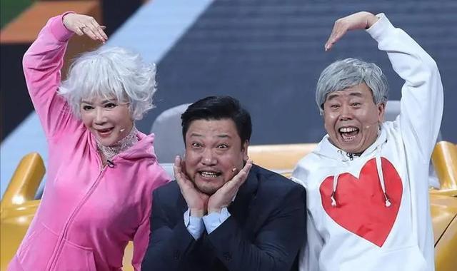 潘长江|直播带货遭点名后,潘长江喊话网友:继续支持我,因为我65岁了!