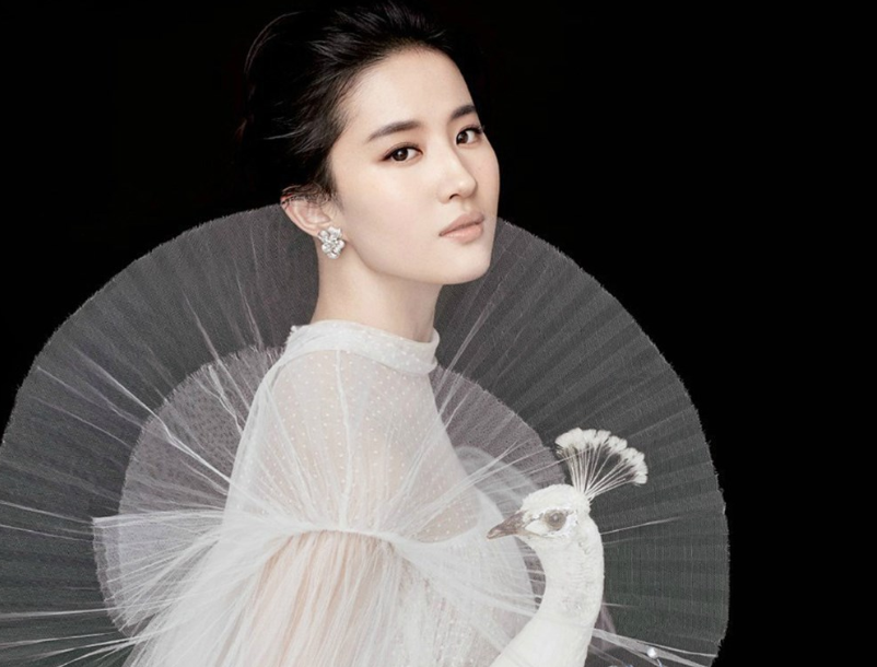 刘亦菲|清淡如仙女,刘亦菲用自己的个性,化作不一样的小龙女