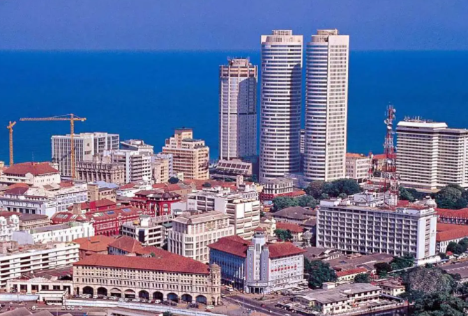 商场|提起科伦坡，不得不说那那碧波连天的印度海洋面，整洁的街道