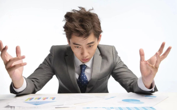 齐鲁银行|升职加薪只是人生的一小步，这两种方式让你轻松地走上人生巅峰