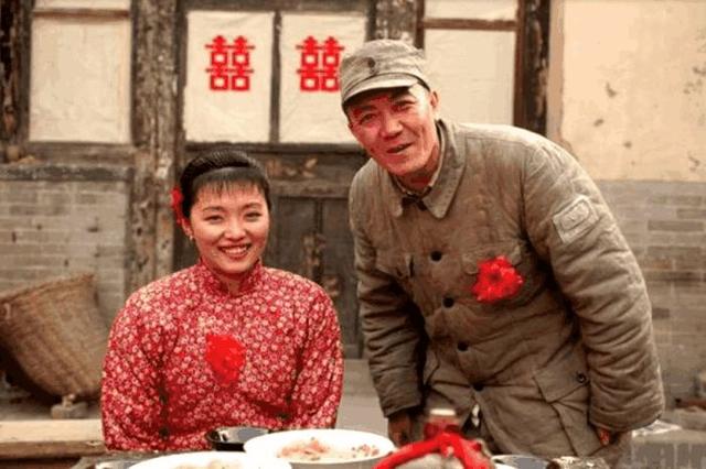 电视剧|同样是李云龙的老婆,一位一战成名,一位却只剩“开炮”