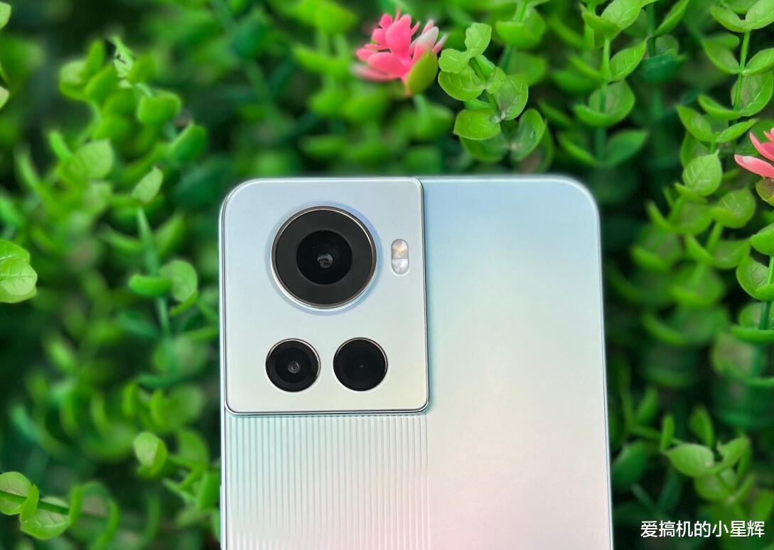 游击队|150W快充+256GB,现已跌至2599元,5000万三摄旗舰价格亲民