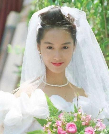 叶蕴仪|7位“灵气逼人”的女星，个个俏皮可爱，看到她们就想笑