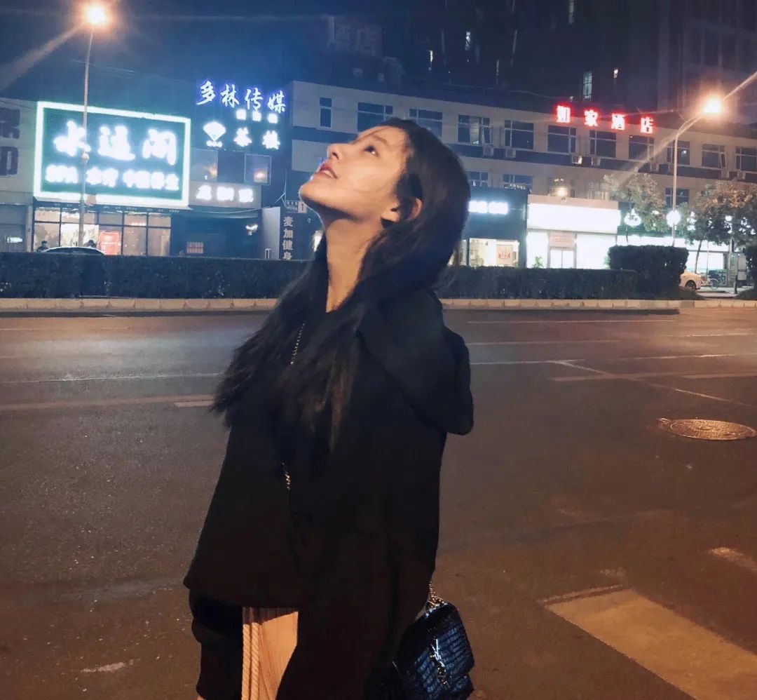 爱豆丨赵露思头像表情包