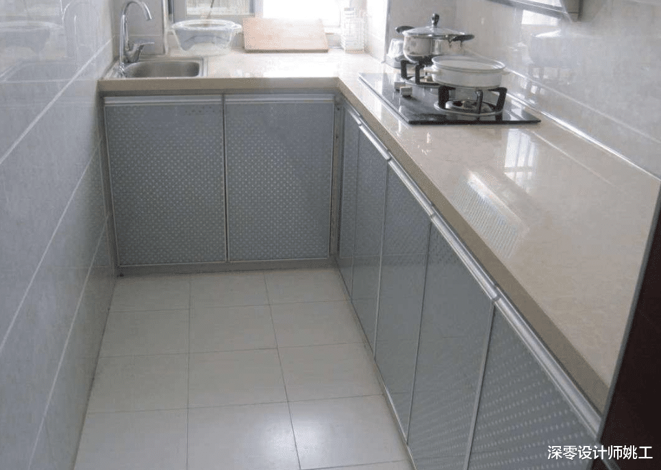 家里装修厨房时,这5处一定不要穷装,多花点钱改造台面使用也更舒适