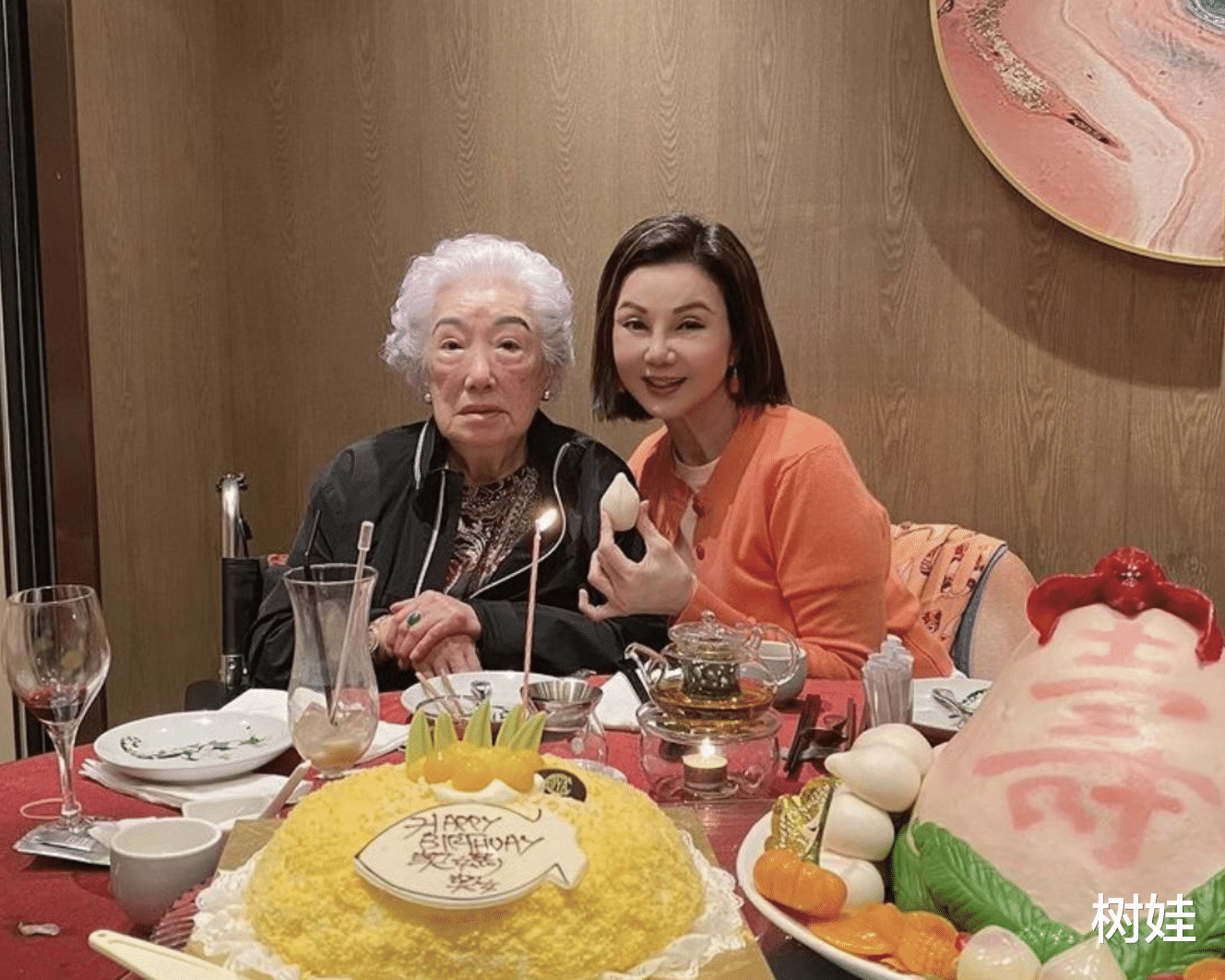 林建岳|林建岳22岁私生女近照曝光，参加派对打扮成熟，与母亲长居海外