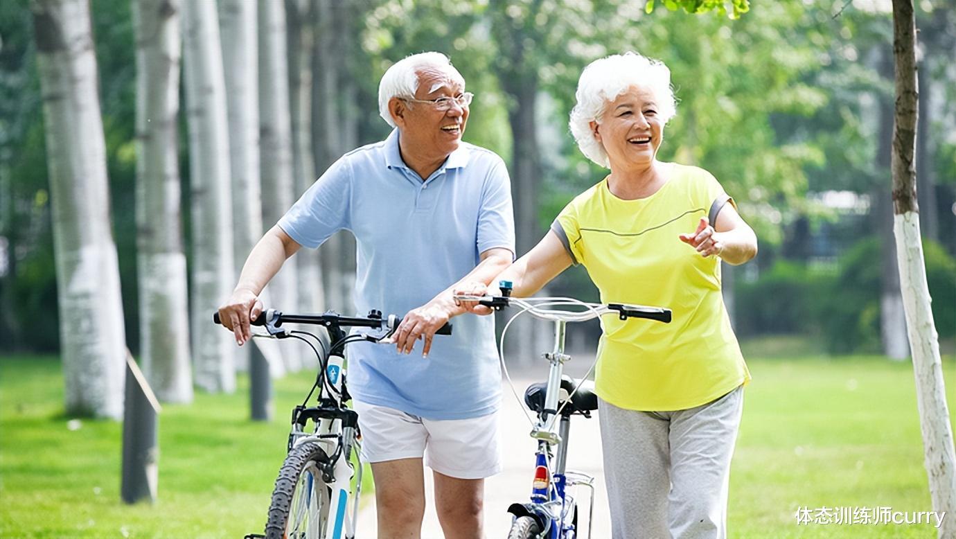 骨折|全球30%髋骨折发生在中国，教你2个动作，自测髋关节耗损程度