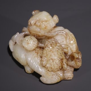 狮子|旧藏·和田玉籽料狮子戏球雕件