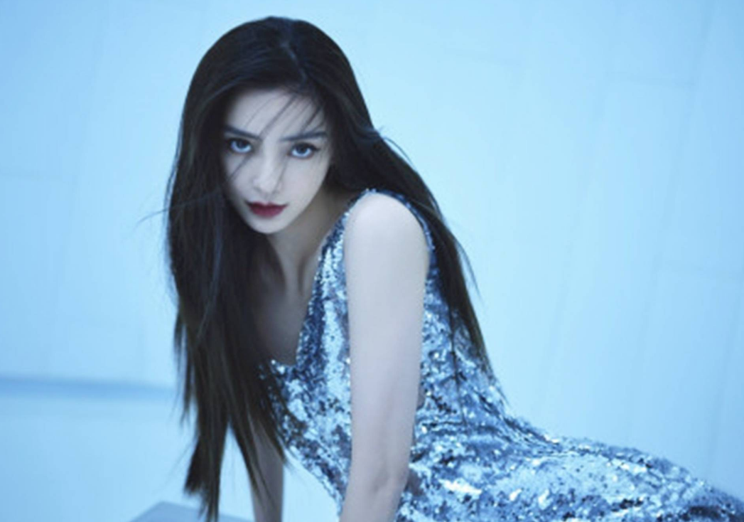 Angelababy|从《跑男》女主，到综艺陪衬，没有演技的杨颖接下来该何去何从？