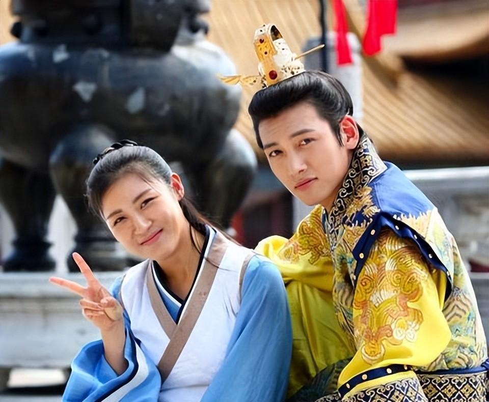 杨幂|44岁河智苑美貌回归！让宋慧乔、孙艺珍都靠边站的收视女王