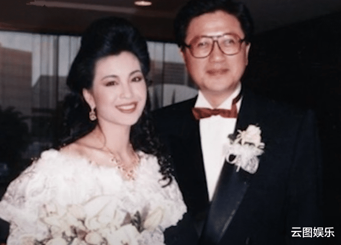 伍咏薇|52岁伍咏薇被曝想生娃留住老公！承认每周做身体保健，但不愿生娃