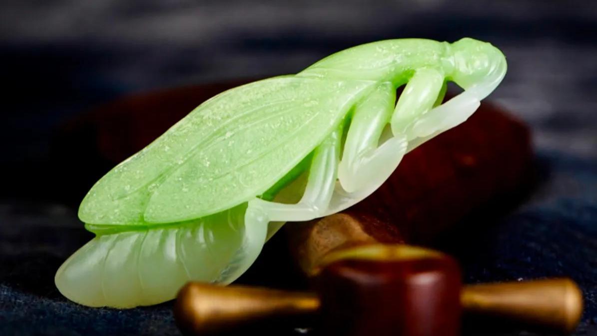 钱币|和田玉的玉中翠！五德加身的小螳螂！青海翠青料“金玉满堂”！