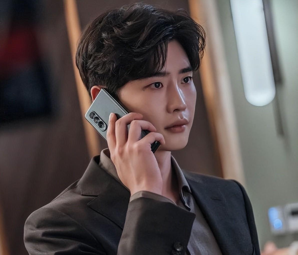 韩剧|2022年七月韩剧追剧时刻表!李钟硕退伍后的首部作品《黑话律师》