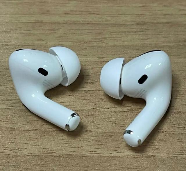 耳机|千元TWS耳机王者？音质降噪续航全都有！