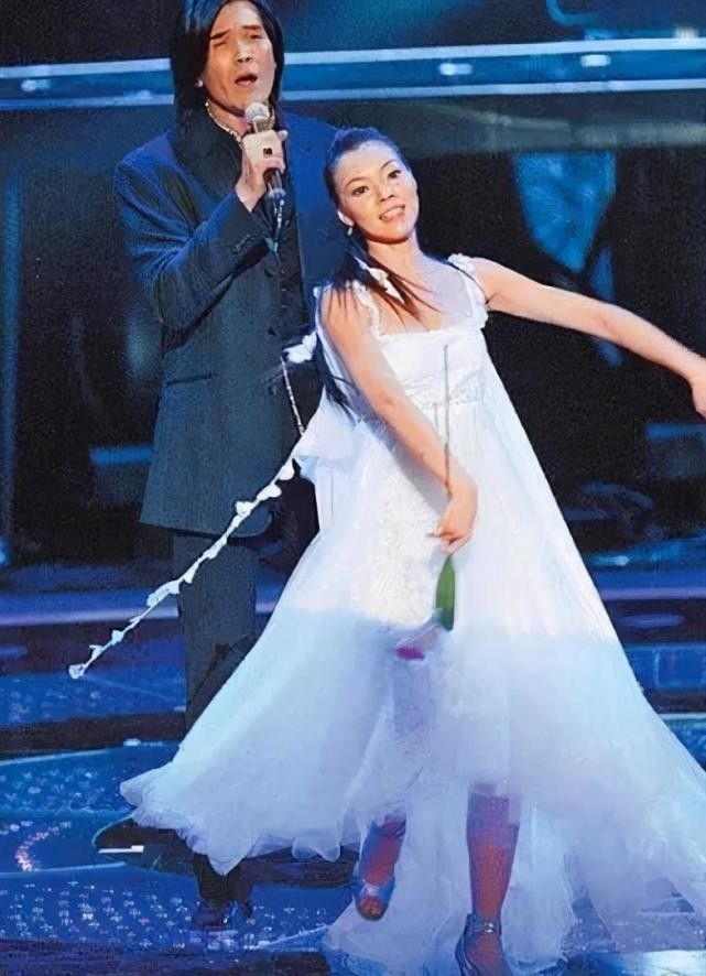 刘诗诗|嫁给郭台铭当百亿豪门女主人,曾馨莹凭什么“击败”林志玲刘嘉玲