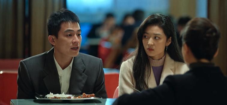 童骁骑|风吹半夏:看到童骁骑为半夏卖命,才明白野猫不当富家女有多愚蠢