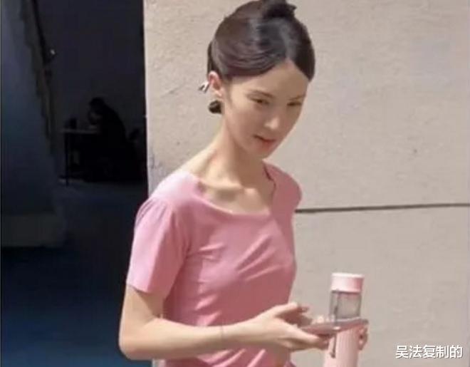发型 女明星减肥成果大展示，有人瘦到能轻松数肋骨，只能用恐怖来形容