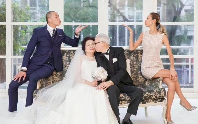 何润东|恋爱长跑9年始终默默陪伴支持,最终收获幸福!何润东老婆林姵希