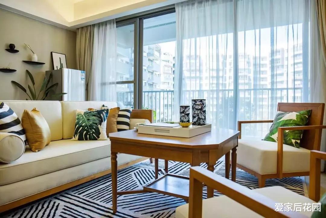 为什么北方的朋友,都坚持在阳台和客厅之间装门?原因简单又现实