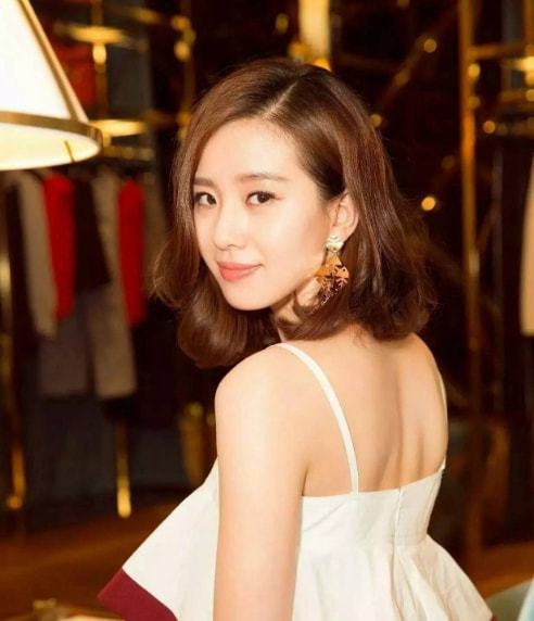 发型 贴头皮是检验女明星的唯一法宝，敢梳这个发型，都是真美人！