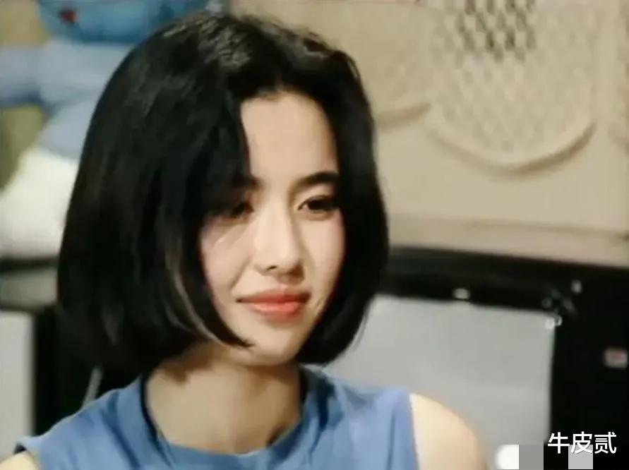 倪萍|真没想到，中年胖成“土肥圆”的女星，年轻个个是一眼万年的美人