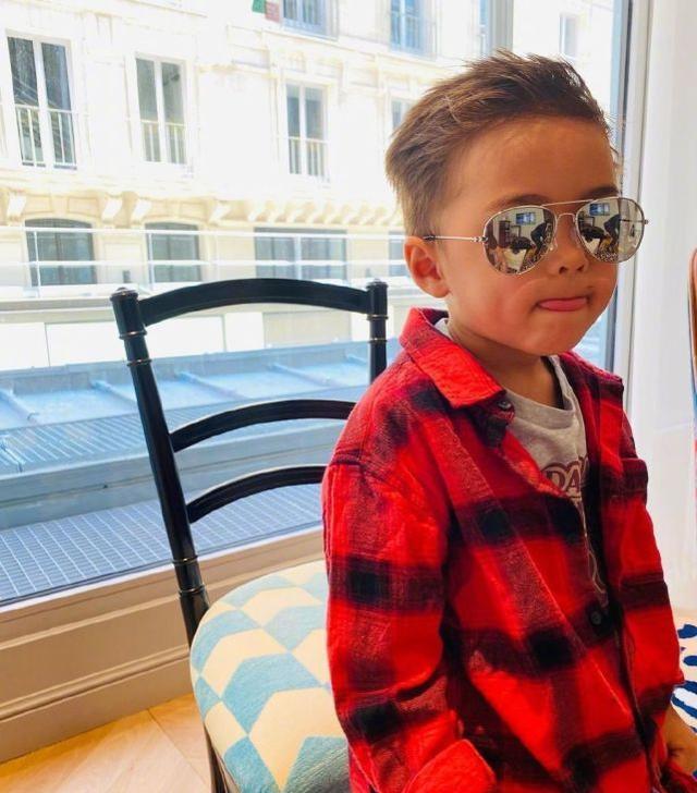 周杰伦|周杰伦三胎得女!颜值远超前两个孩子,昆凌的混血基因终于起作用