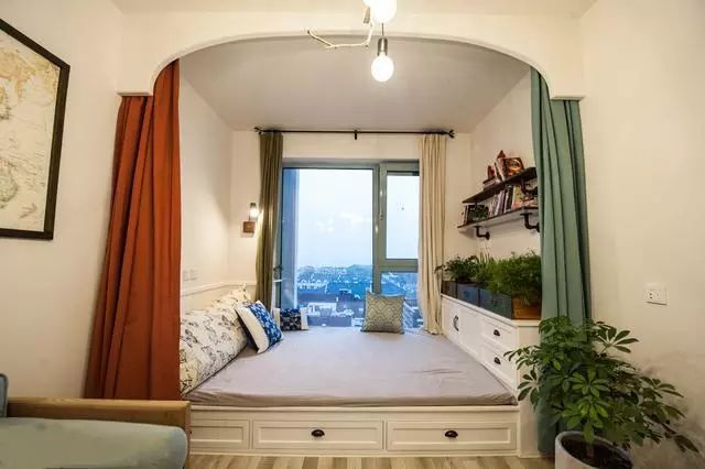 晒新婚房阳台改榻榻米,效果惊艳老公,夸我能干呢!