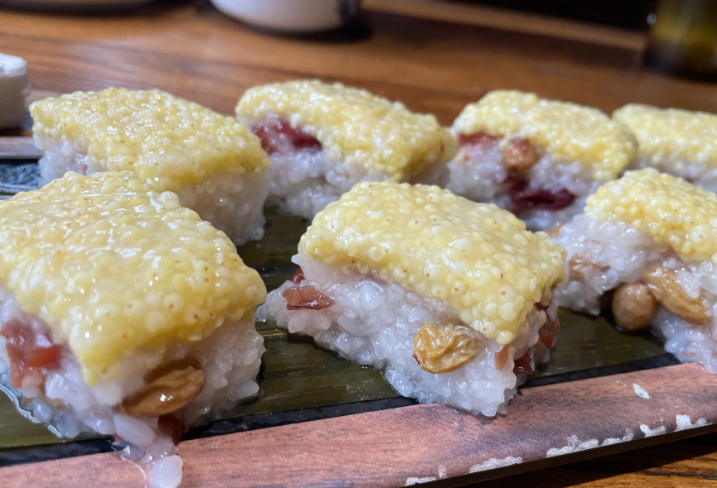 万象城|青岛一家三口在山西古城景区，点了4个招牌菜，只花了100块钱
