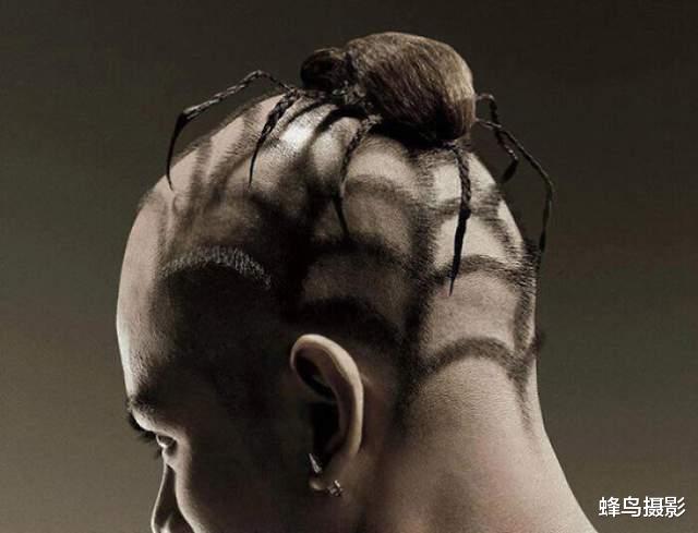 帅哥 30个最糟糕的发型，网友：埃隆马斯克，你也是自己理的头发吗？