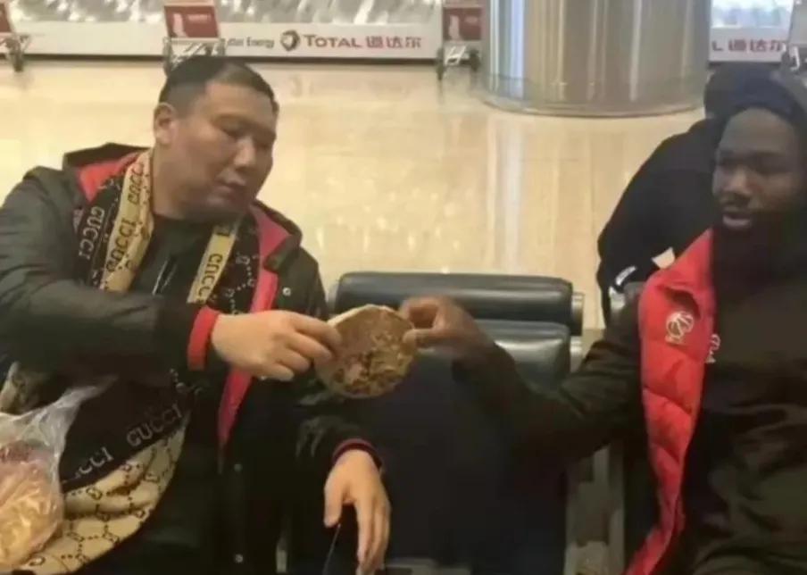 吉林男篮|首钢恐巨变，姜伟泽被抢，山东大清洗，王晗透绝招，深圳露狰狞