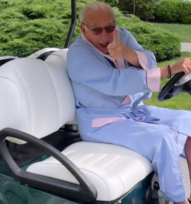 布鲁克林|小贝夫妇被豪门儿媳吐槽？儿子改姓“入赘”女方家，讨好巨富岳父太露骨