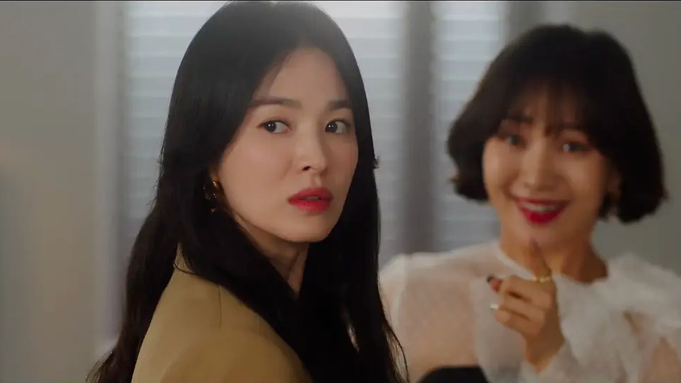 宋仲基|宋仲基和宋慧乔离婚后,状态神同步,先抑后扬两年后重回巅峰