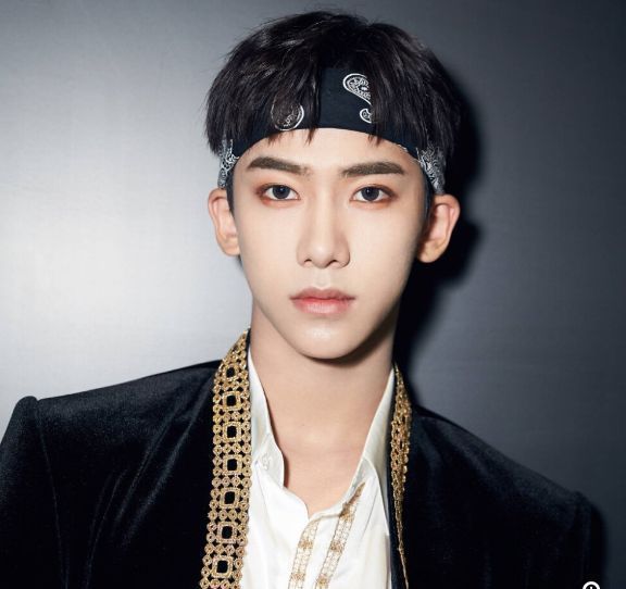 丁泽仁|丁泽仁评论区遭沦陷,网友喊话他退出娱乐圈,并向王一博道歉