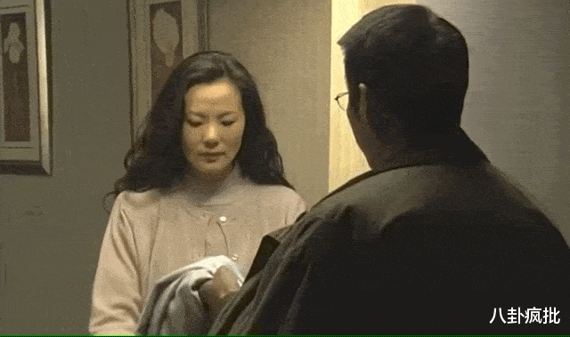 袁泉|3.8妇女节快乐！女演员们陷入“中年危机”不快乐？