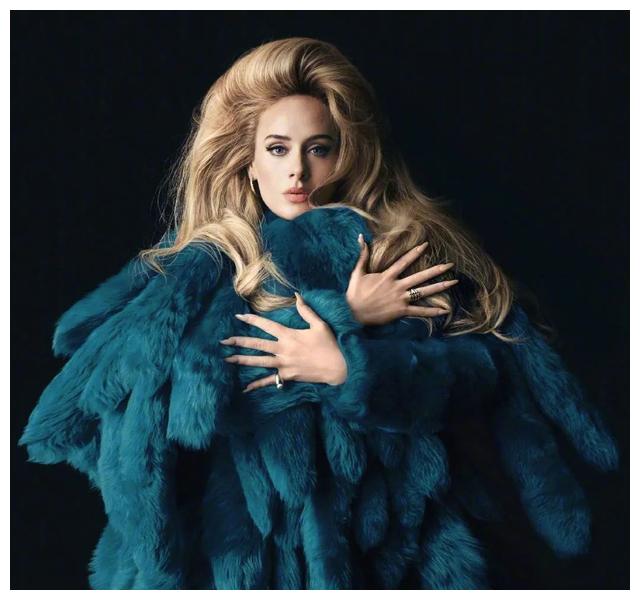 阿黛尔|“为耳朵唱歌”的阿黛尔：花7亿和丈夫离婚，减肥90斤，遇见爱情